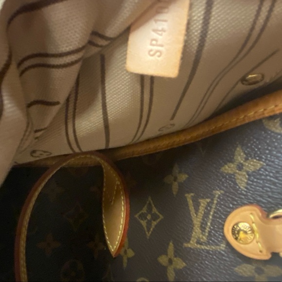 Product details: Authentic Preloved Neverfull GM - Picture 9 of 9
